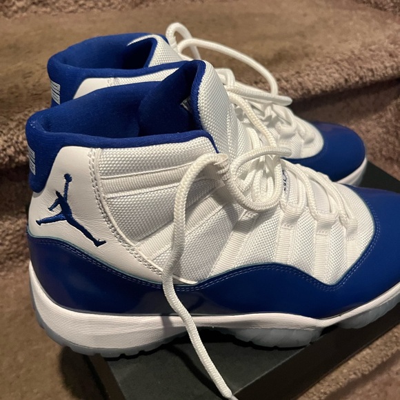 New Royal Blue size 9 Air Jordan High-Top Sneakers. Were my son’s👟, never wore! - Picture 2 of 10